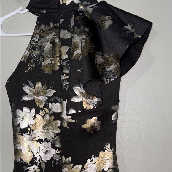 Black and Gold One Shoulder Bodycon Dress - Picture 15 of 15